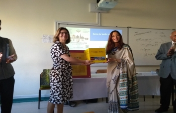 Bharat â€“ Ek Parichay â€“ Sharing knowledge with the worldâ€ corner at Faculty of Humanities of the University of Lisbon (FLUL) (13 July 2018)