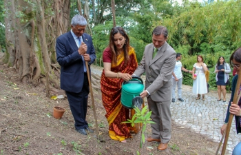 Celebrating 150 years of the Mahatma: Tree Plantation Event at the University of Coimbra (05.06.2019)